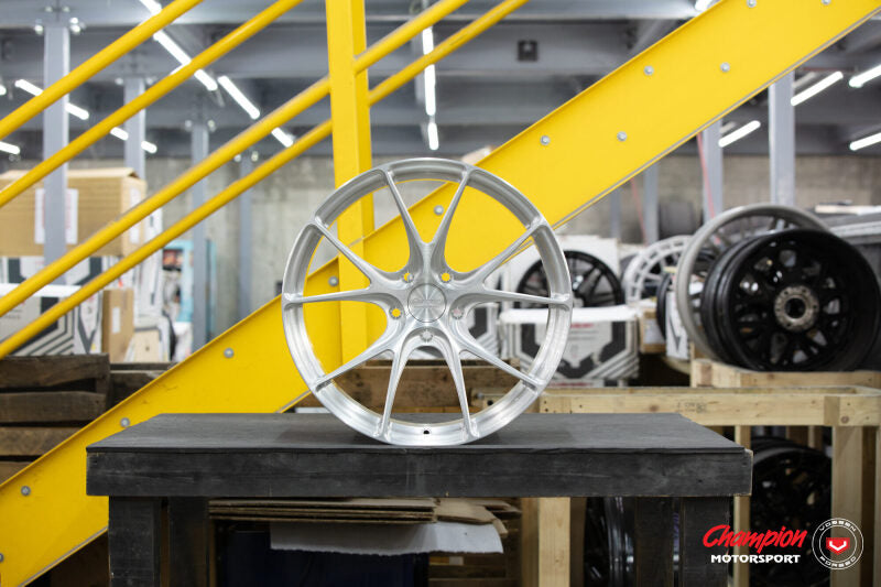 Vossen X Champion RS74 21X9/ET44/5X130/Brushed Gloss Clear Wheel/911 C4 C4S 991.2 Mid Body - Front