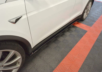 Maxton Design Tesla Model X Side Skirts Diffusers V.2