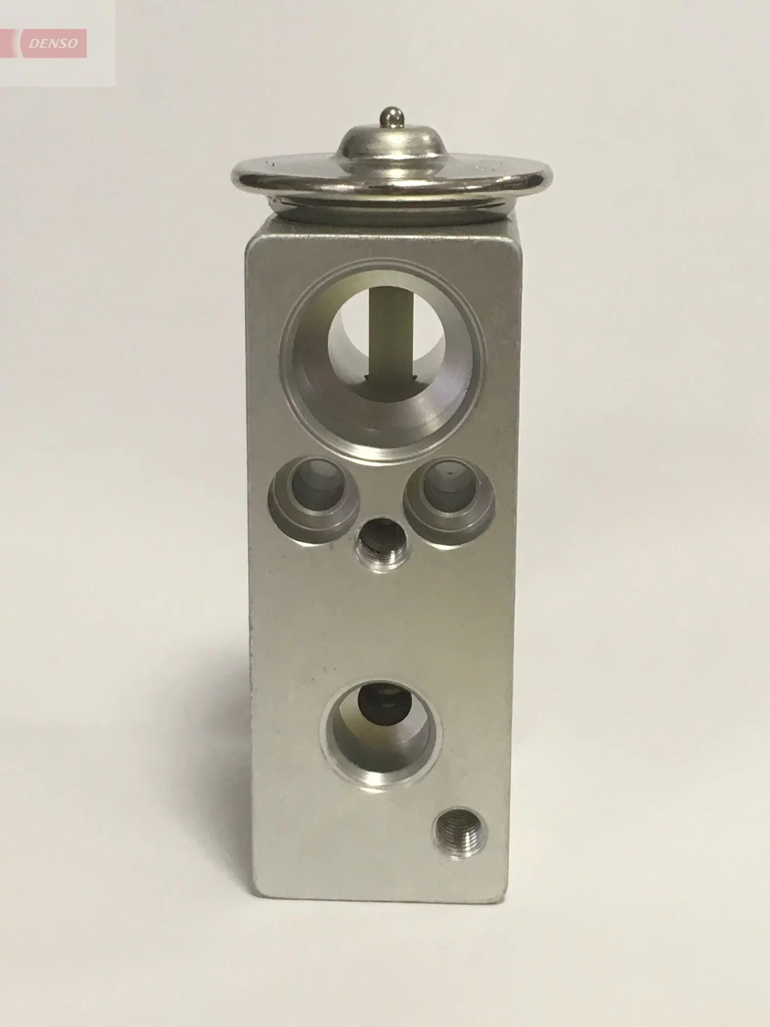 DENSO DVE09010 AC Expansion Valve