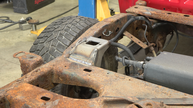 RustBuster Rust Buster 2004-2012 Chevy Colorado & GMC Canyon Rear Upper Shock Mount - Right
