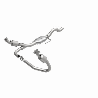 MagnaFlow Direct Fit Catalytic Converter 00-02 Dakota 3.9L