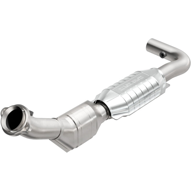 MagnaFlow Direct Fit Catalytic Converter 99-00 Ford Trucks 5.4L