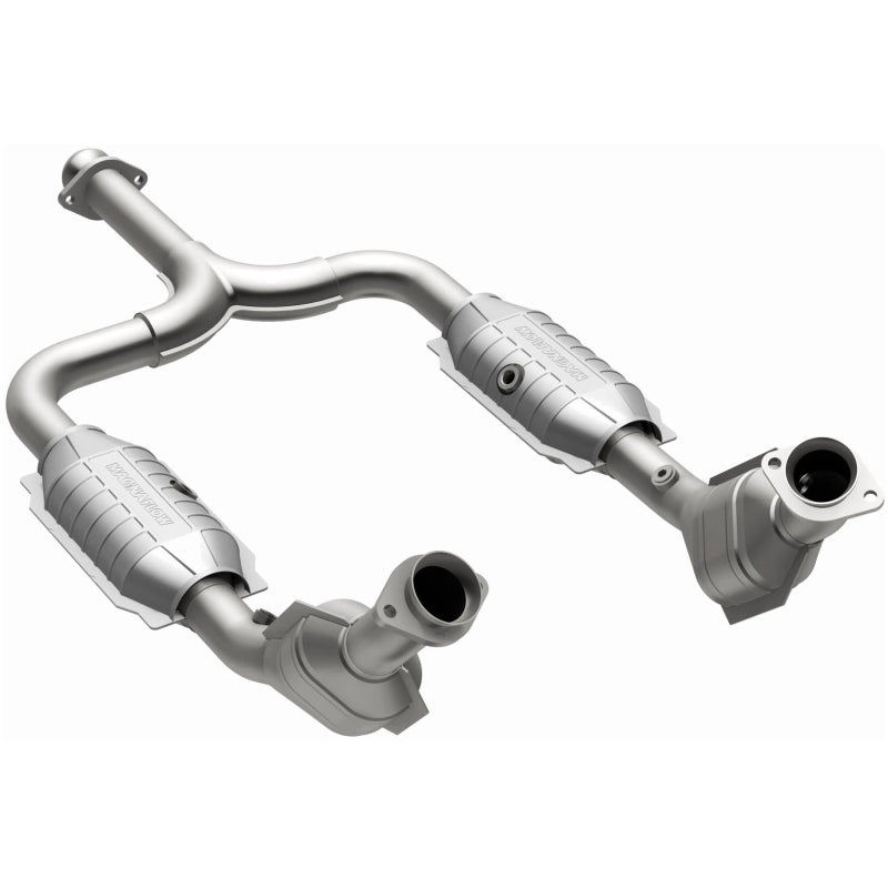 MagnaFlow Direct Fit Catalytic Converter 99/01-03 Ford Mustang 3.8L