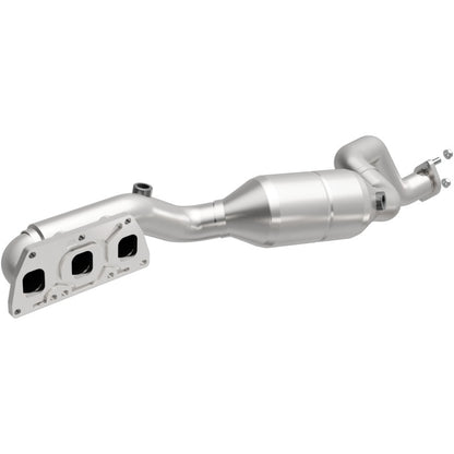 MagnaFlow Direct Fit Catalytic Converter 05-09 Audi A8 6.0L
