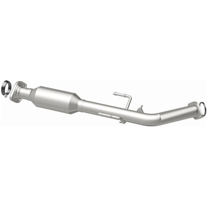 MagnaFlow Direct Fit Catalytic Converter 01-03 Toyota Sienna 3.0L