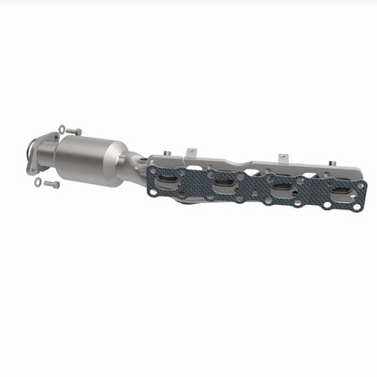 MagnaFlow Direct-Fit California Manifold Catalytic Converter 04-06 Nissan Titan 5.6L V8