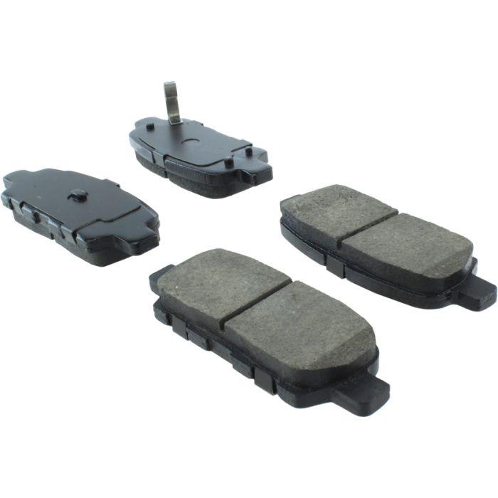 StopTech 309.09052 - Sport Brake Pads with Shims and Hardware