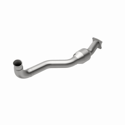 MagnaFlow Direct Fit Catalytic Converter01-05 GM Silv/Sierra 6.6L