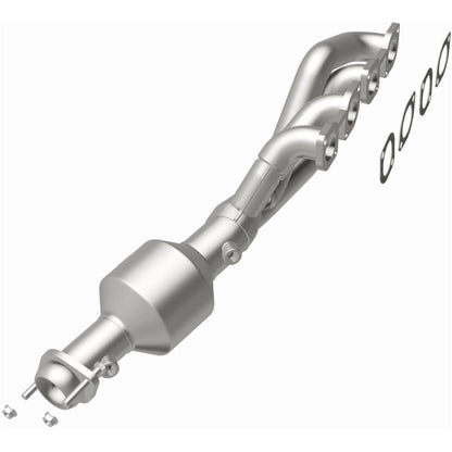 MagnaFlow DF Cat. Conv BMW 04-05 545I 4.4L / 04-05 645CI 4.4L / 04-05 745I 4.4L California - D/S