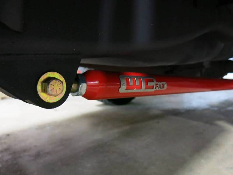 Wehrli 99-10 Ford / 94-22 RAM Univ ECLB/CCLB 68in. Traction Bar Kit - WCFab Red