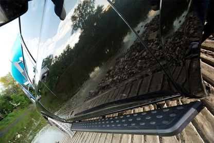 Dee Zee 99-23 Chevrolet/GMC/Dodge/Ford Full Size Running Board CrewCab Truck Board (Blk Trim)