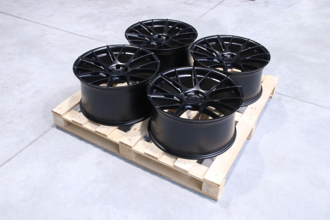 JR Wheels SET-JR#182 Set of JR42 20x10 ET45 + 20x10,5 ET35 5x108 Matt Black