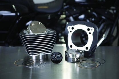 S&S Cycle 2017+ M8 Models 4.250in Bore 4-5/8in Stroke Cylinder Kit - Wrinkle Black w/ Highlight