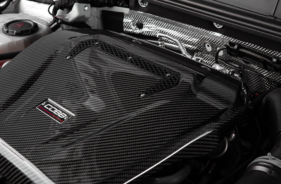 COBB 4V2600 ENGINE COVER REDLINE (CARBON) FOR WV GOLF GTI/R (MK7/MK7.5/MK8) / AUDI A3/S3 (8V)