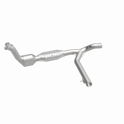 MagnaFlow Direct Fit Catalytic Converter 99-00 Ford Exped 4.6L