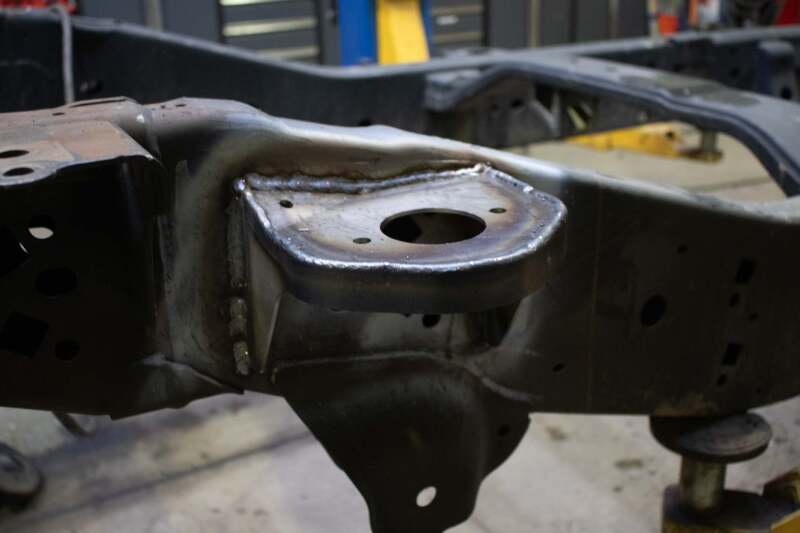 RustBuster Rust Buster 09-14 Ford F150 Crew Cab Rear Cab Mount - Right Side