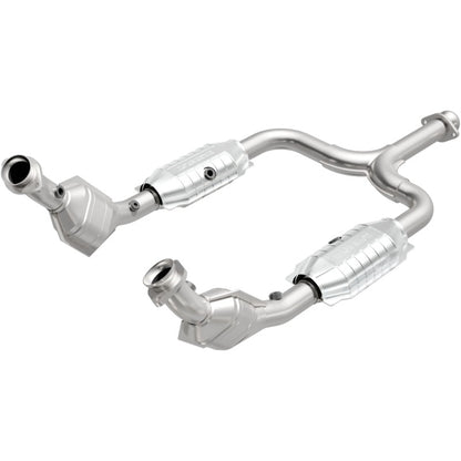MagnaFlow Direct Fit Catalytic Converter 99-01 Ford Mustang 3.8L