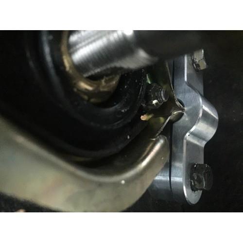 BLOX Racing BLOX 2-Piece Billet Aluminum Solid Shifter Bushing 88-00 Civic/CRX 90-01 Integra
