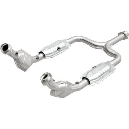 MagnaFlow Direct Fit Catalytic Converter 99/01-03 Ford Mustang 3.8L