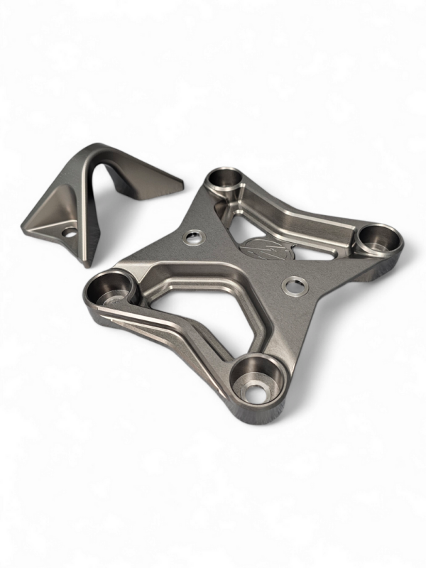 Elektric Off Road Elektric Offroad 2017+ Can Am X3 Maverick 6 Bolt Eod Xl Radius Rod Plate With Tow Hook Gun Metal