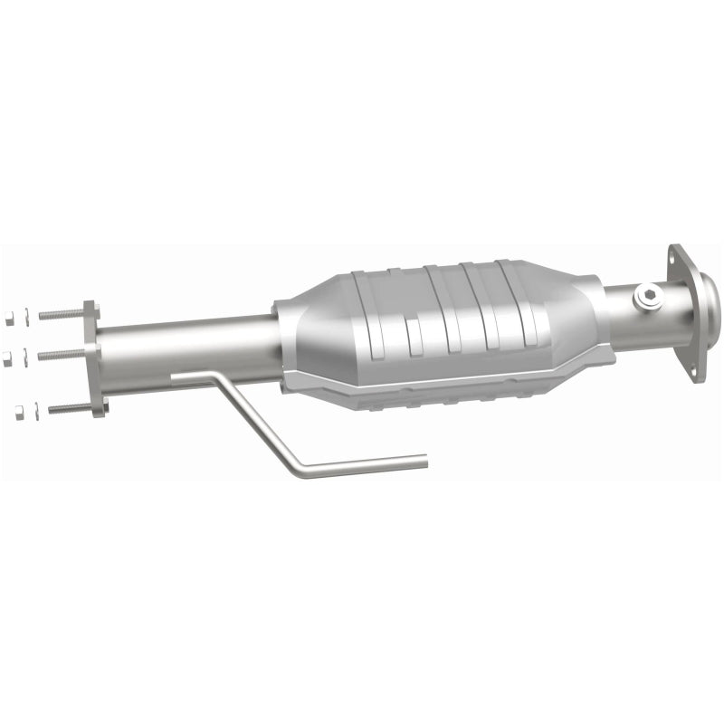 MagnaFlow Direct Fit Catalytic Converter Jeep Wrangler 00-04 OEM