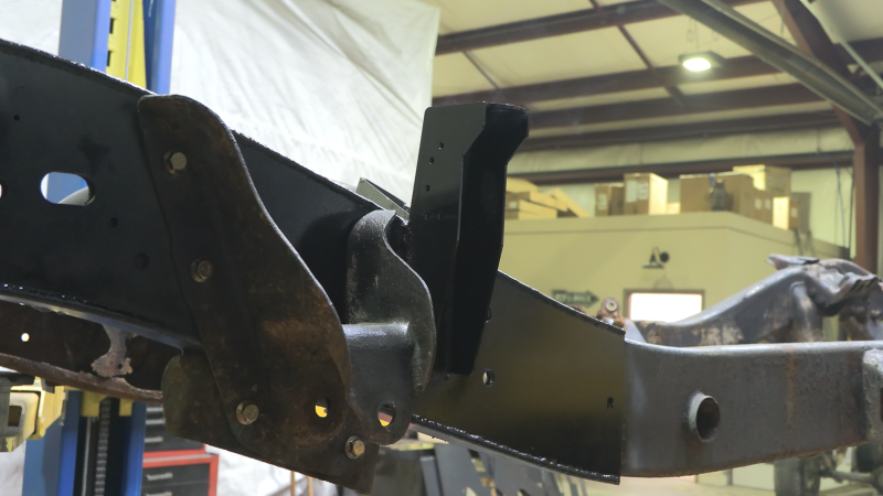 RustBuster Rust Buster 1999-2006 Chevy & GMC Pick Up Trucks ward Bed Mount RB7316