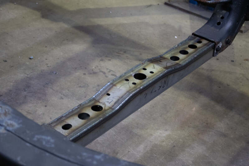 RustBuster Rust Buster 01-04 Toyota Sequoia Transmission Crossmember