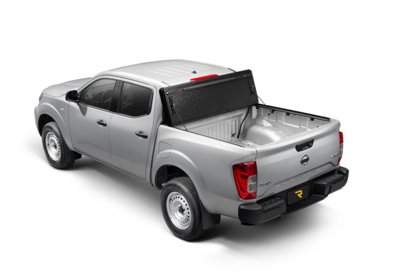 BAK 16-20 Nissan Titan XD 6ft 6in Bed (w or w/o Track System) BAKFlip G2