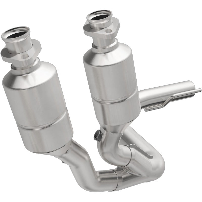 MagnaFlow Direct Fit Catalytic Converter 99-01 Grand Cherokee Front 4.7L
