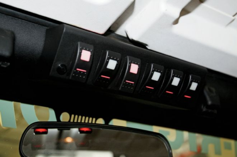 sPOD 09-18 Jeep Wrangler JK SourceLT w/Red LED Switch Panel