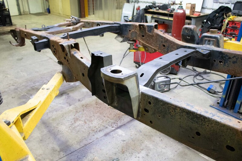 RustBuster Rust Buster 09-14 Ford F150 Single Cab Rear Cab Mount