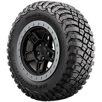 BFGoodrich Mud-Terrain T/A KM3 235/70R16 110Q D