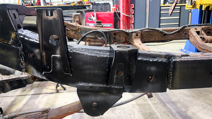 RustBuster Rust Buster 2004-2012 Chevy Colorado & GMC Canyon Rear ward Leaf Spring Mount - Right
