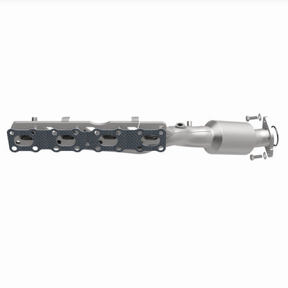 MagnaFlow 05-06 Nissan Titan 5.6L Direct Fit Converter