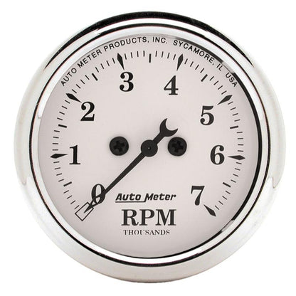 AutoMeter Gauge Kit 2 Pc. Quad & Speedometer 3-3/8in. Old Tyme White