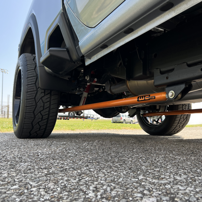 Wehrli 20-24 Chevy & GMC Duramax RCLB/CCSB/ECSB 60in. Traction Bar Kit - Gloss White