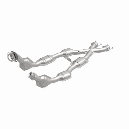 MagnaFlow Direct Fit Catalytic Converter 96-98 Mustang 4.6L 6-Cats