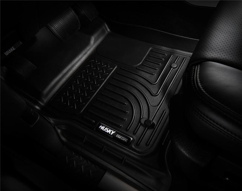 Husky Liners 11-12 Chrysler 200/Dodge Avenger WeatherBeater Black Trunk Liner