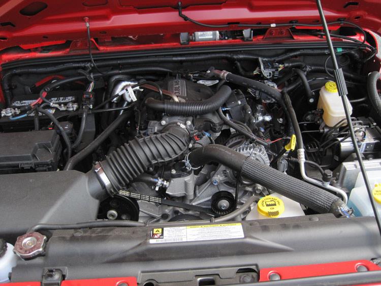 K&N Engineering K&N 07-10 Jeep Wrangler 3.8L V6 Drop In Air Filter