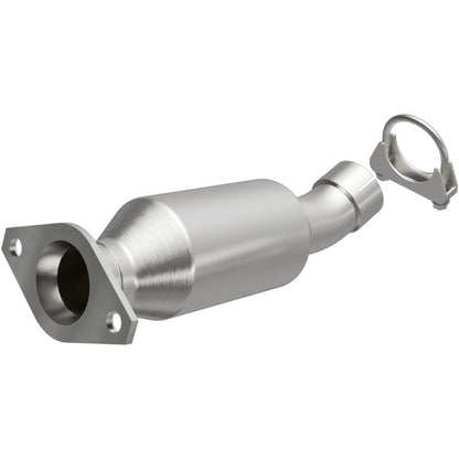 MagnaFlow Direct Fit Catalytic Converter 12-16 Toyota Prius C 1.5L