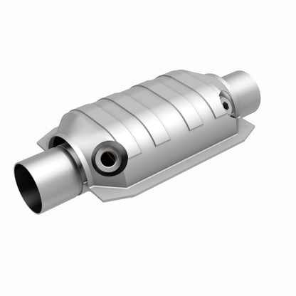 MagnaFlow Universal Catalytic Converter 3 W/Dual O2 Boss