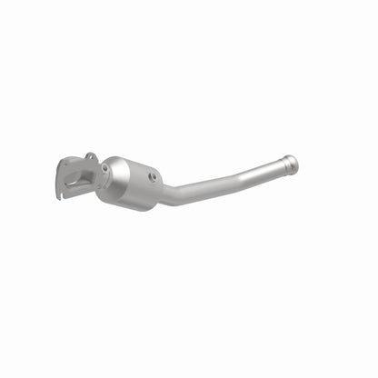 MagnaFlow Direct Fit Catalytic Conv 13-18 Dodge Durango 3.6L V6 / 13-18 Jeep Grand Cherokee 3.6L V6
