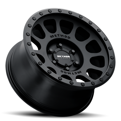 Method Wheels Method MR305 NV 17x8.5 0mm Offset 8x6.5 130.81mm CB Matte Black/Gloss Black Wheel