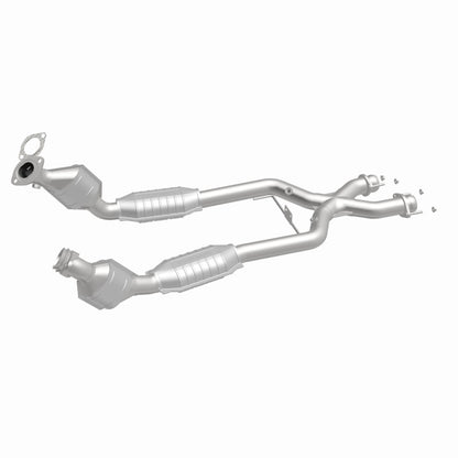 MagnaFlow Direct Fit Catalytic Converter 96-98 4.6L *California*