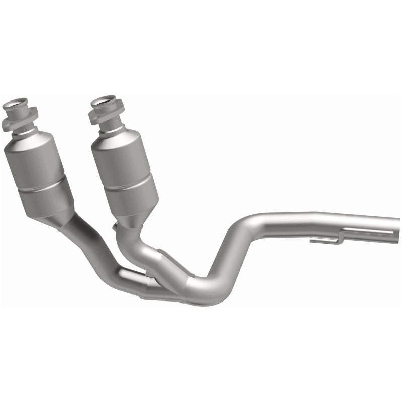 MagnaFlow Direct Fit Catalytic Converter 02-04 Grand Cherokee I6 Front OEM