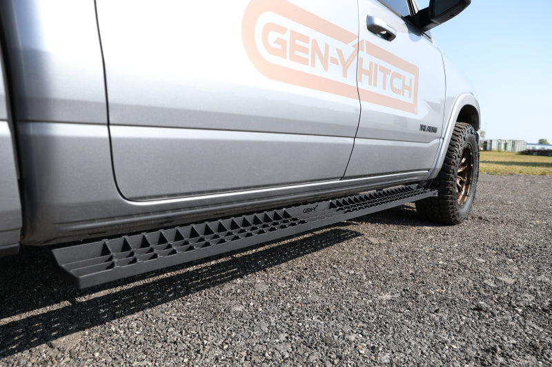 GEN-Y Hitch Gen-Y 20-25 GM 2500/3500 Standard Cab Running Boards