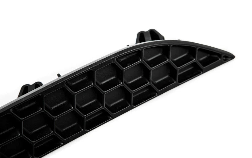 Acexxon R07-10-2 BMW F90 M5 Rear Reflector Insert Set - Honeycomb