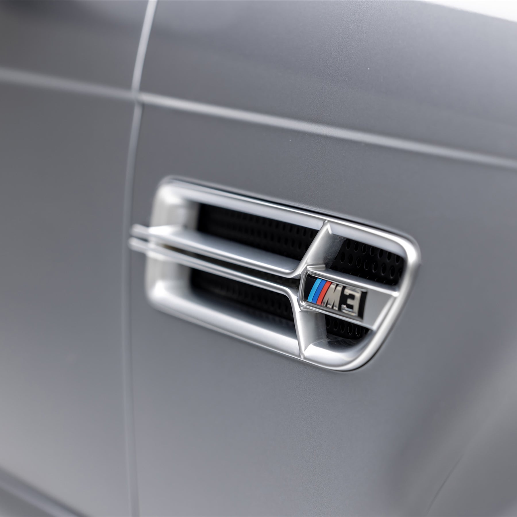 Vorsteiner BMV5695 V20 Aero Limited Side Grilles Nickel Plated