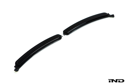IND F91 / F92 / F93 M8 Painted Front Reflector Set