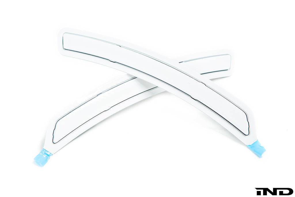 IND G29 Z4 Painted Front Reflector Set